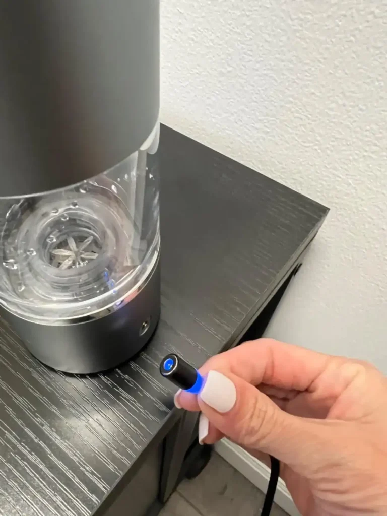 Hydrogen water bottel Power and Charging